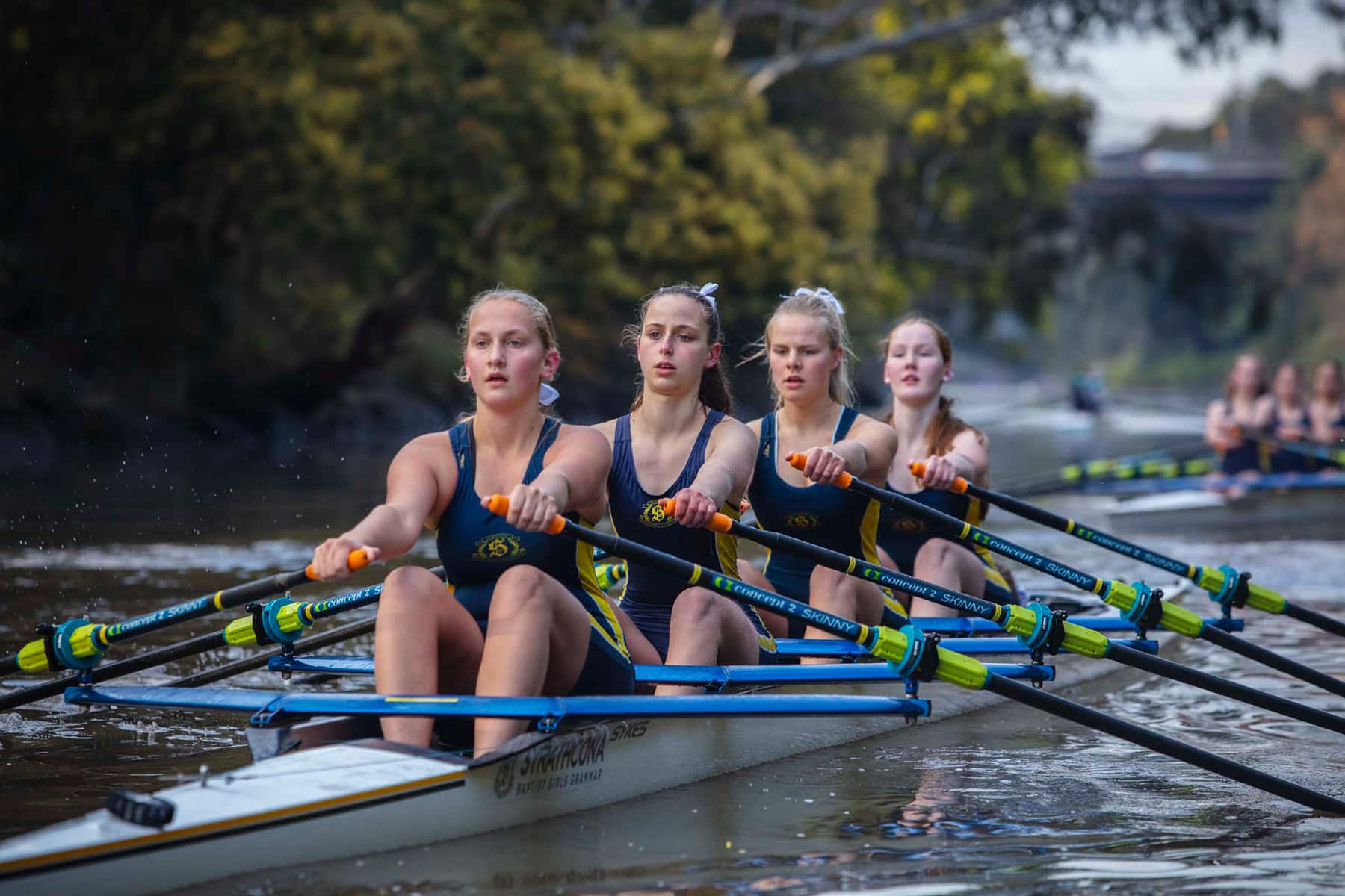 rowing Strathcona girls rowing